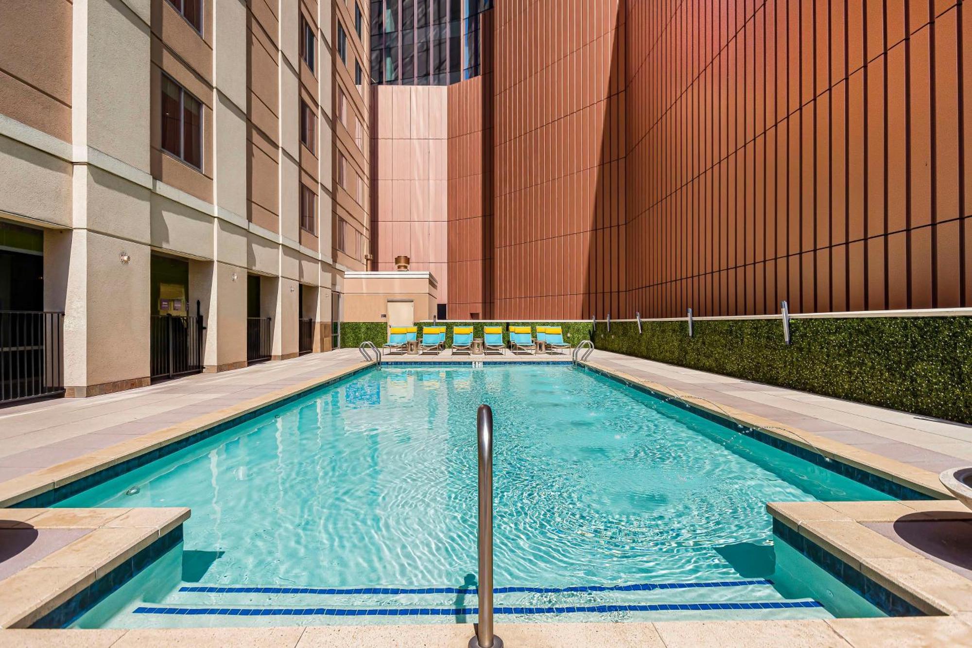 Embassy Suites Houston - Downtown Dış mekan fotoğraf